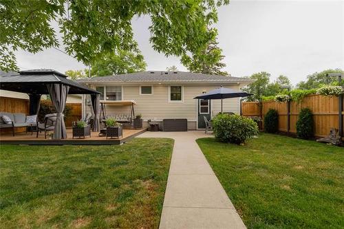 575 Renfrew St, Winnipeg, MB - Outdoor With Deck Patio Veranda