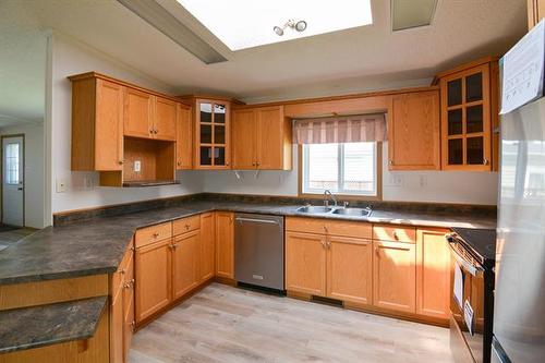 56 Sandale Dr, Winnipeg, MB 