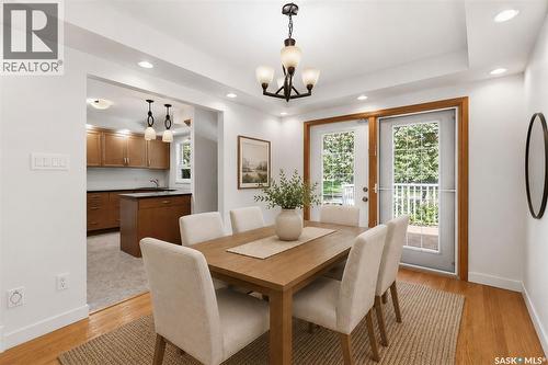 709 Cumberland Avenue S, Saskatoon, SK - Indoor Photo Showing Dining Room