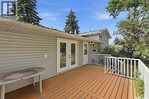 709 Cumberland Avenue S, Saskatoon, SK - Outdoor With Exterior