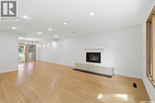 709 Cumberland Avenue S, Saskatoon, SK - Indoor With Fireplace