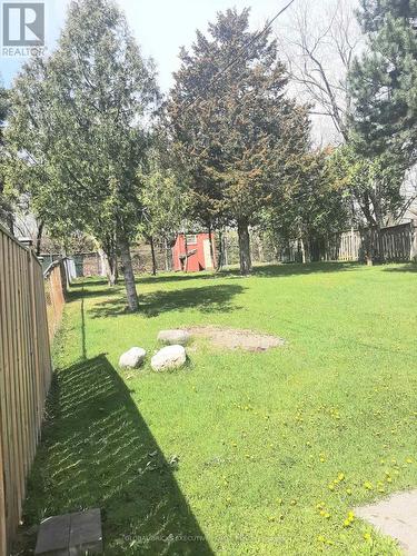2141 Meadowbrook Road, Burlington, ON - Outdoor