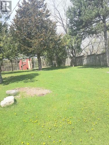2141 Meadowbrook Road, Burlington, ON - Outdoor
