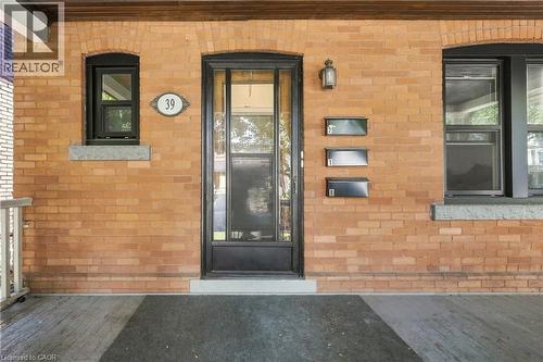 39 GARFIELD Avenue S Unit# 2 , Hamilton, Ontario L8M 2R9 2