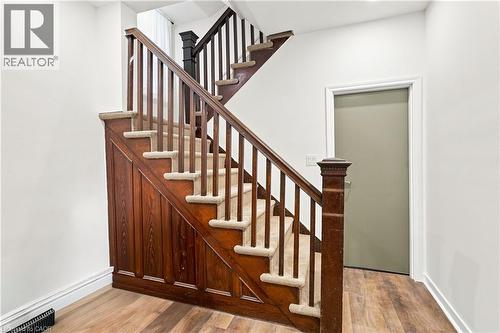 39 GARFIELD Avenue S Unit# 2 , Hamilton, Ontario L8M 2R9 5