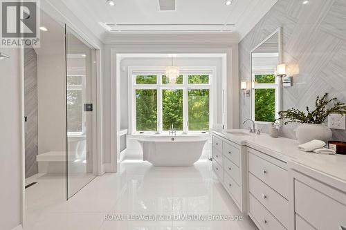 5 Pine Forest Road, Toronto, ON - Indoor Photo Showing Bathroom