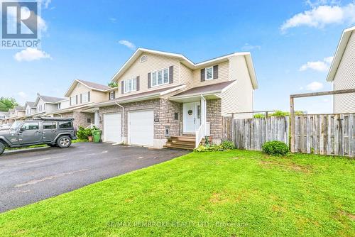 3003 SANDSTONE CRESCENT  Petawawa, ON K8H 0B2