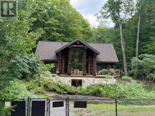 Sandfield 5 W3 - 3876 Muskoka Road 118 W, Muskoka Lakes (Medora), ON 