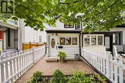 25 BATAVIA AVENUE  Toronto, ON M6N 4A1