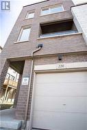 220 HUGUENOT ROAD  Oakville, ON L6H 0L6