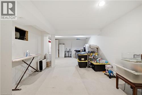230 Sunset Boulevard, Cambridge, ON - Indoor Photo Showing Other Room