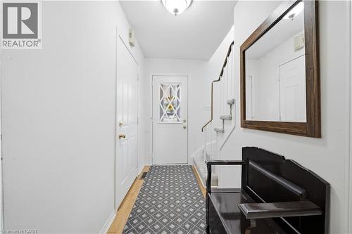 230 Sunset Boulevard, Cambridge, ON - Indoor Photo Showing Other Room