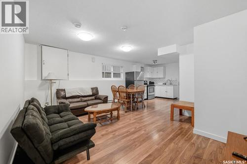 455 Hastings Crescent, Saskatoon, SK - Indoor