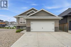 455 Hastings CRESCENT  Saskatoon, SK S7V 0C8