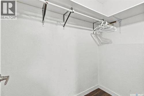 455 Hastings Crescent, Saskatoon, SK - Indoor With Storage