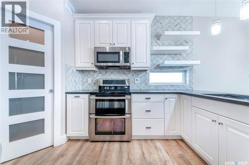 186 Boykowich Bend, Saskatoon, SK - Indoor Photo Showing Kitchen