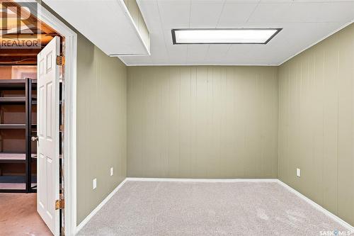 1714 Drinkle Street, Saskatoon, SK - Indoor Photo Showing Other Room