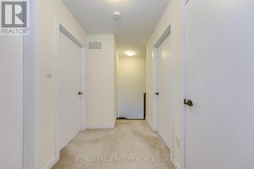 68 Crafter Crescent, Hamilton, ON - Indoor Photo Showing Other Room