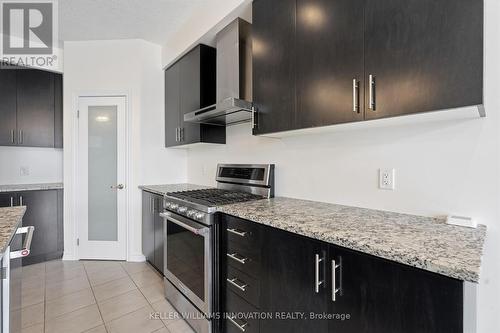 359 Beechdrops Drive, Waterloo, ON - Indoor Photo Showing Kitchen
