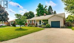 98 MAUD STREET Woodstock (Woodstock - South), ON N4S 3Y6
