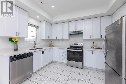 2 Cedarland Road E, Brampton, ON - Indoor Photo Showing Kitchen With Double Sink