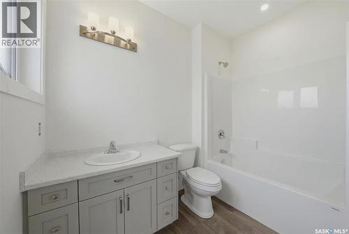 408 Prairie View Drive, Dundurn, SK - Indoor Photo Showing Bathroom