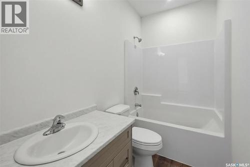 408 Prairie View Drive, Dundurn, SK - Indoor Photo Showing Bathroom
