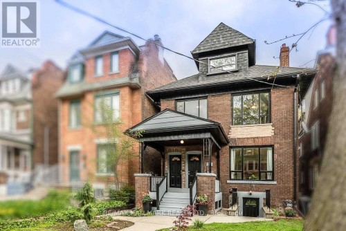 LOFT - 27 DELAWARE AVENUE , Toronto, Ontario M6H 2S8 2
