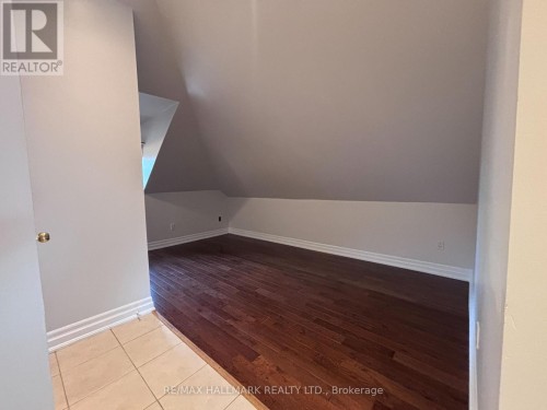 LOFT - 27 DELAWARE AVENUE , Toronto, Ontario M6H 2S8 5