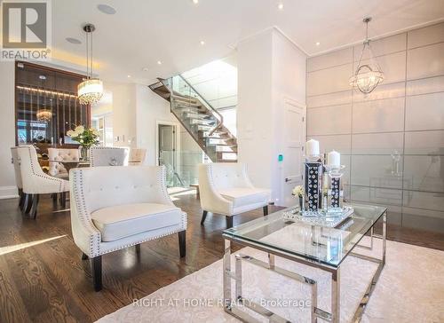289 CONNAUGHT AVENUE , Toronto, Ontario M2M 1H7 3