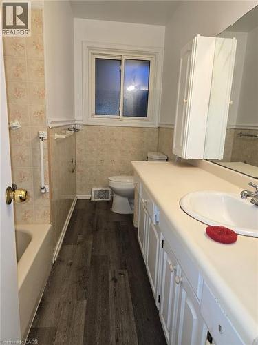 26 GLENGARRY Road Unit# Upper , St. Catharines, Ontario L2T 2V2 2