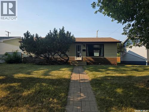 262 Duncan Road, Estevan, SK - Outdoor With Deck Patio Veranda