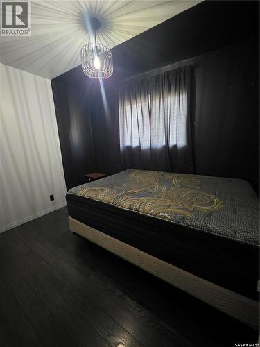 262 Duncan Road, Estevan, SK - Indoor Photo Showing Bedroom