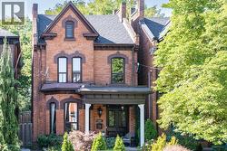 122 EAST Avenue S  Hamilton, ON L8N 2T7