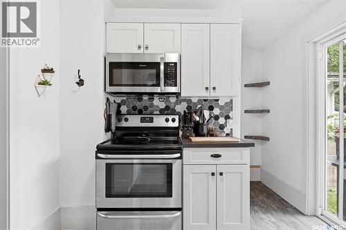 420 I Avenue S, Saskatoon, SK - Indoor Photo Showing Kitchen