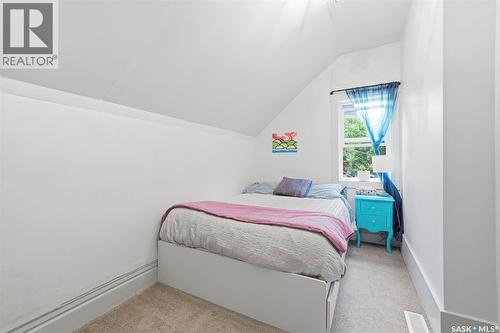 420 I Avenue S, Saskatoon, SK - Indoor Photo Showing Bedroom