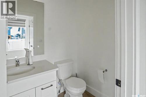 138 Rosewood Boulevard E, Saskatoon, SK - Indoor Photo Showing Bathroom