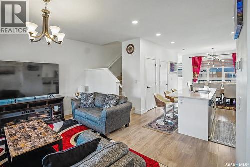 138 Rosewood Boulevard E, Saskatoon, SK - Indoor Photo Showing Living Room