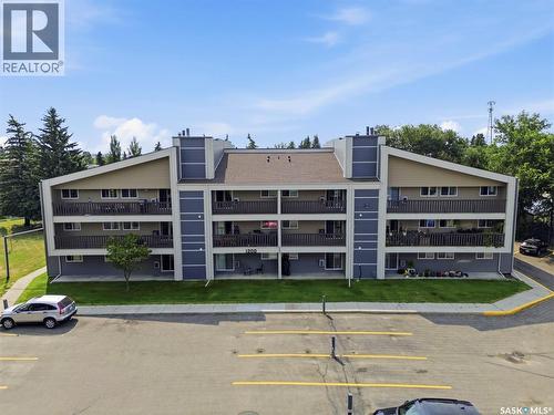 1233 425 115Th Street E, Saskatoon, SK - Outdoor With Balcony
