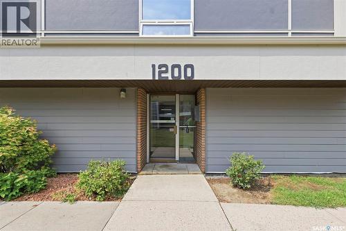 1233 425 115Th Street E, Saskatoon, SK - Outdoor With Exterior