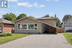 263 FAIRLAWN COURT Oshawa, ON L1J 4R1