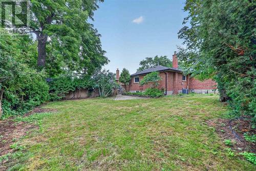 18 Elderfield Crescent, Toronto, ON - Outdoor