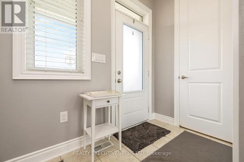 86 Stillwater Crescent, Hamilton, ON - Indoor Photo Showing Other Room