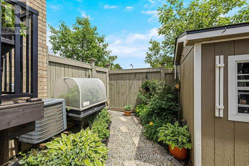 86 Stillwater Crescent, Hamilton, ON - Outdoor