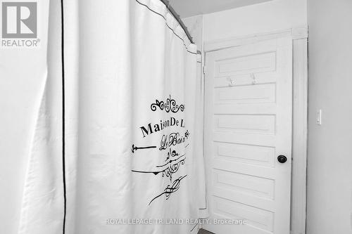 86 Kains Street, St. Thomas, ON - Indoor Photo Showing Other Room