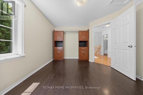 201 Gladeview Private, Ottawa, ON - Indoor Photo Showing Other Room