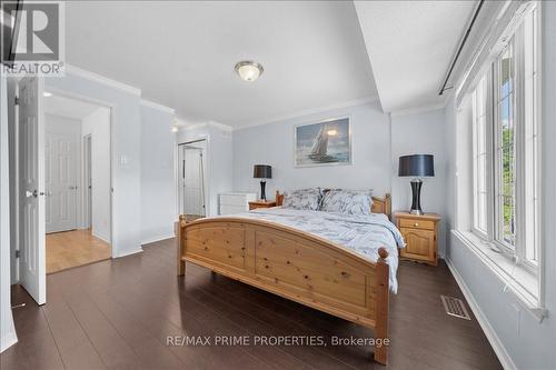 201 Gladeview Private, Ottawa, ON - Indoor Photo Showing Bedroom