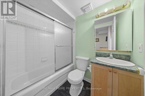 201 Gladeview Private, Ottawa, ON - Indoor Photo Showing Bathroom