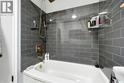 1142 Gryphons Walk, Regina, SK - Indoor Photo Showing Bathroom