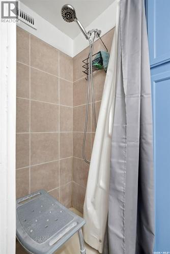 1142 Gryphons Walk, Regina, SK - Indoor Photo Showing Bathroom